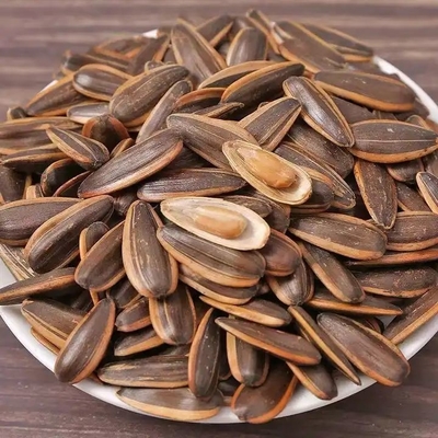 Amazon hot selling Factory Process Five Fragrant Spices Peeled Caramel Boiled Salted Roasted Sunflower Seeds