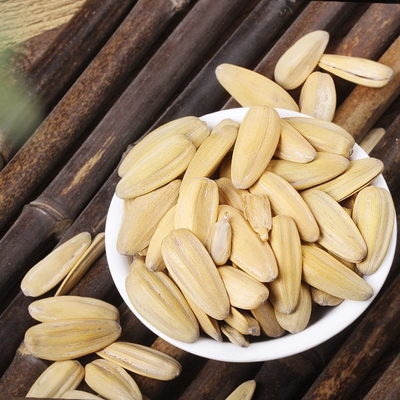 Chinese Cheap Price Hot Sell Peeled White Spiced Salted Sunflower Kernels Amazon hot sale